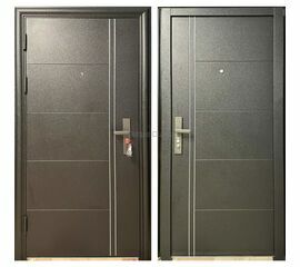 Augstas kvalitātes metāla durvis TORONTO ar mūsdienīgu dizainu un tumšu apdari, ideāli piemērotas dzīvokļiem.