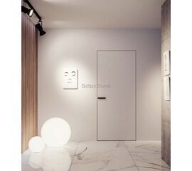 Slēptās durvis SARA ECO2 baltā gruntētā tonī ar melnu rokturi. Harmoniski saplūst ar sienas plakni, radot nemanāmu un minimālistisku izskatu.