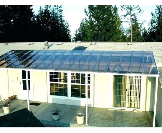 Nojumes jumts, kurš ir veidots no polikarbonāta