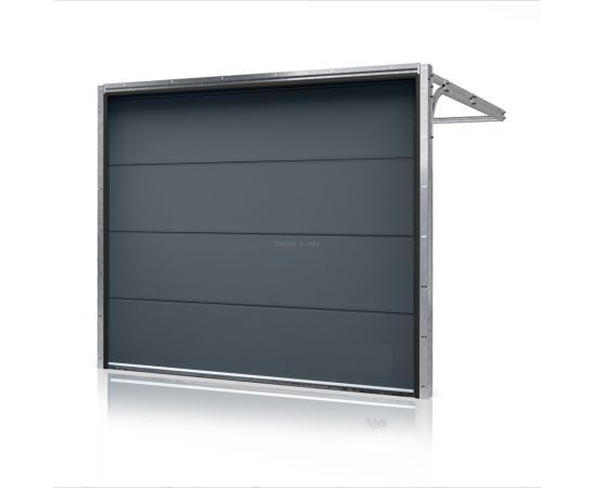 Tumši pelēki sekciju garāžu vārti ar gludu apdari un automātisko pacelšanas sistēmu.