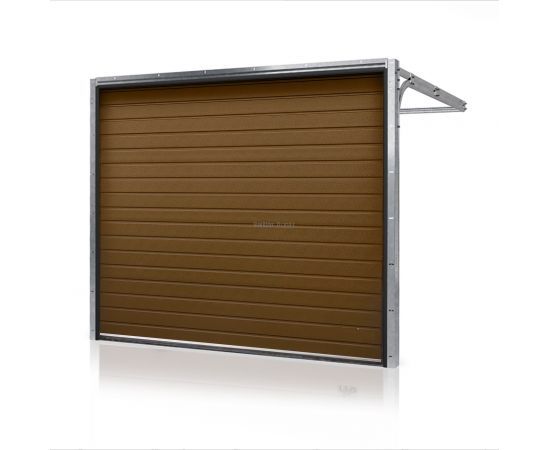 Brūni sekciju garāžu vārti ar automātisko pacelšanas mehānismu, ideāli piemēroti privātmājām.